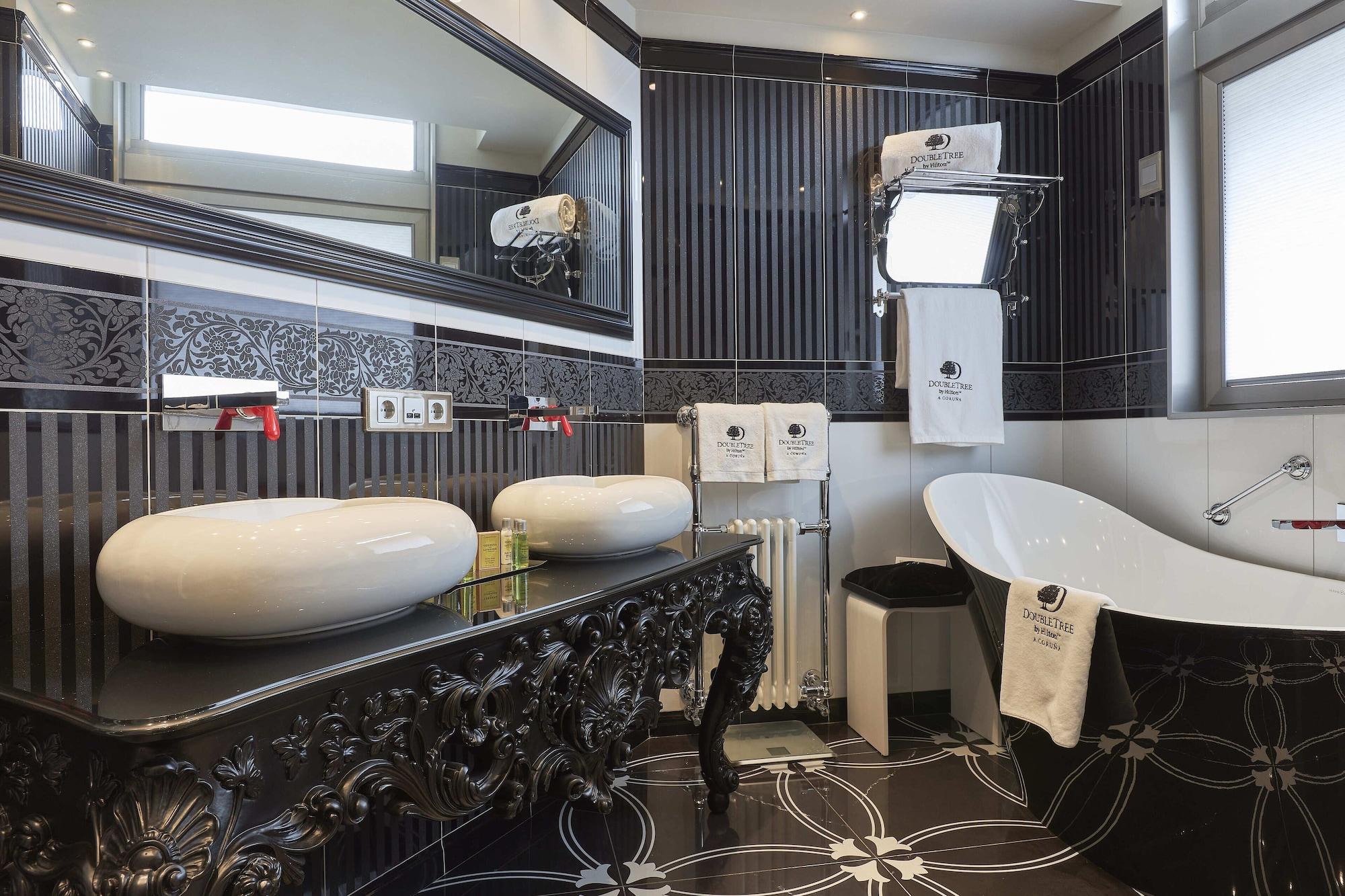 Doubletree By Hilton A Coruña Kültér fotó